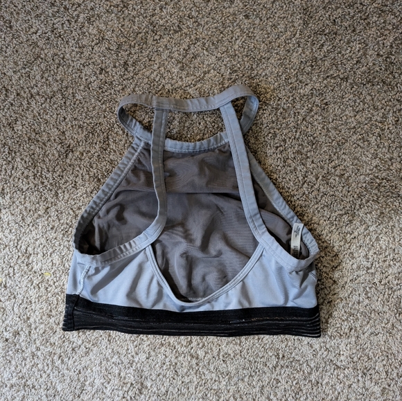Victoria's Secret Sport Mesh High-Neck Keyhole Sport Bra Gray M - Picture 3 of 6